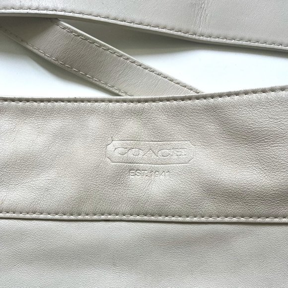 Coach Zoe Hobo Ivory/Pearl Leather Bag With Silver Hardware - F14707 - Picture 3 of 7